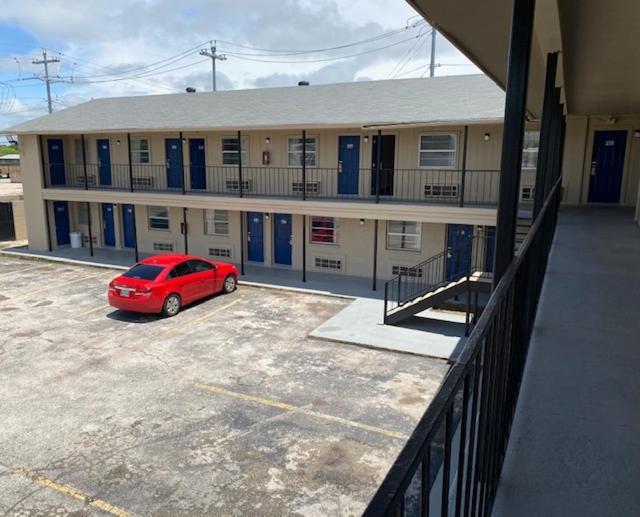 Texas Inn Seguin Exterior photo